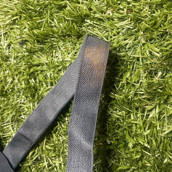 Lulu Lemon Top - Picture 4 of 4